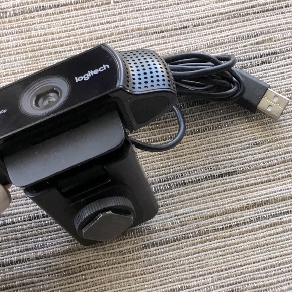 Logitech 1080p Pro Stream Video Camera - Picture 3 of 3